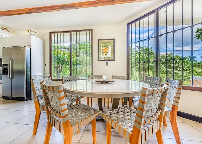 Private Pool, Luxe Patio: 4br Carrillo Carpintero