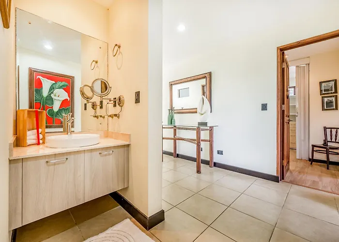 Private Pool, Luxe Patio: 4br Carrillo * Carpintero