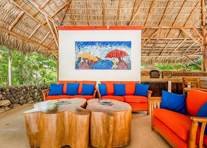 Hébergement de vacances Private Pool, Luxe Patio: 4br Carrillo Carpintero