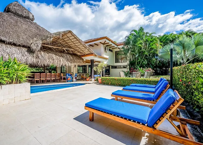 Hébergement de vacances Private Pool, Luxe Patio: 4br Carrillo *