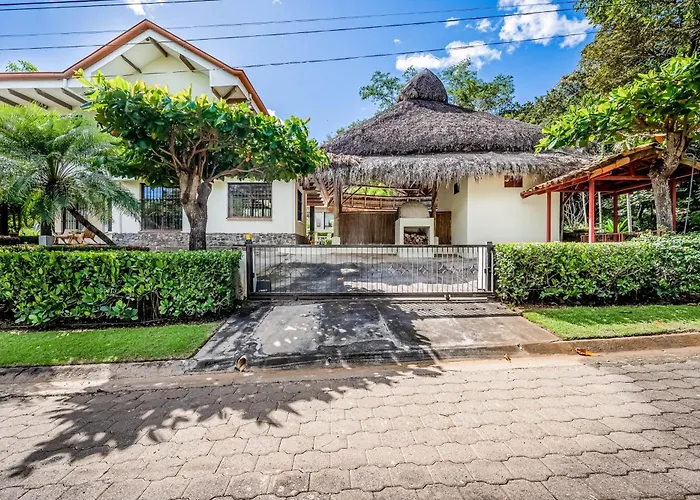 Private Pool, Luxe Patio: 4br Carrillo